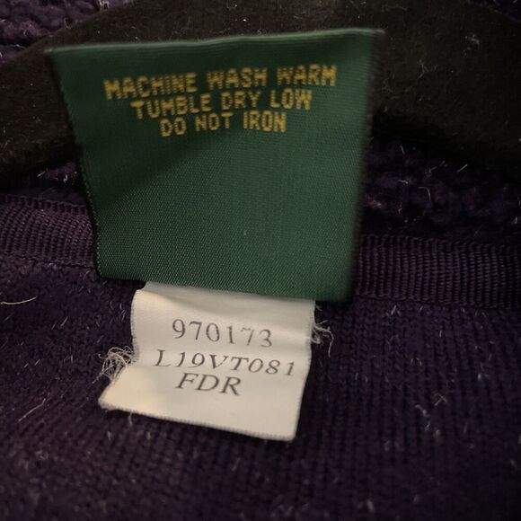 Cabelas Womens Fleece Vest Small Purple Outdoor Hiking Cabin Camp Zip Up Warm - Picture 4 of 10